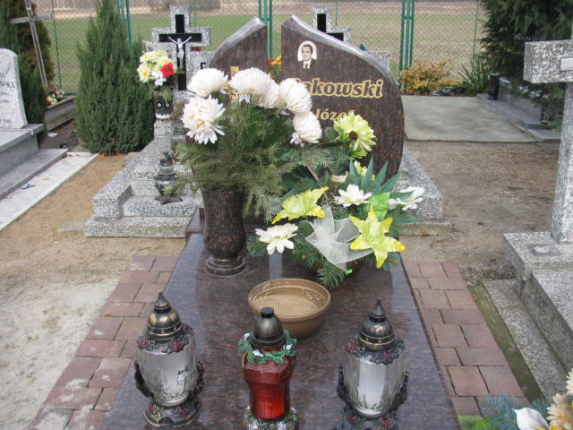 Grób Jarosława Bąkowska