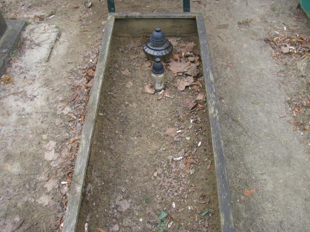  NN Wołów - Grobonet - Wyszukiwarka osób pochowanych