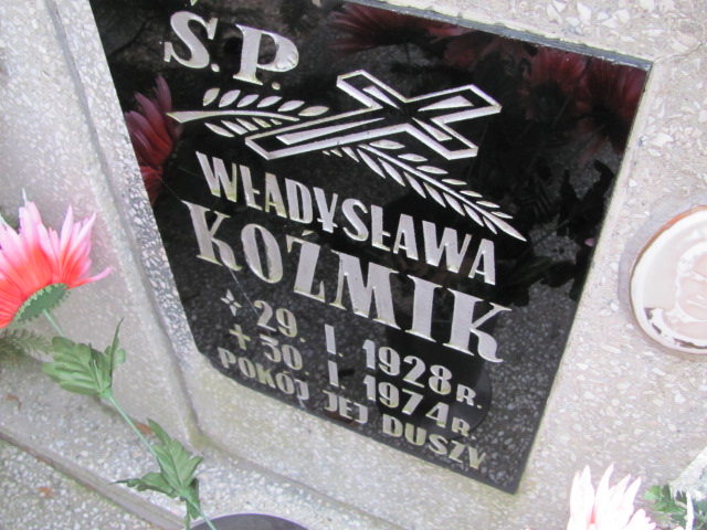 Władysława Koźmik 1928 Wołów - Grobonet - Wyszukiwarka osób pochowanych