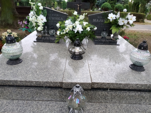 Grób Stanisław Majewski