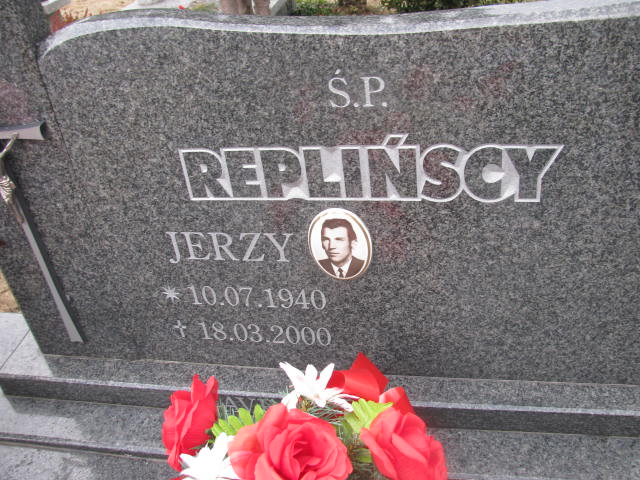 Grób Janusz Repliński