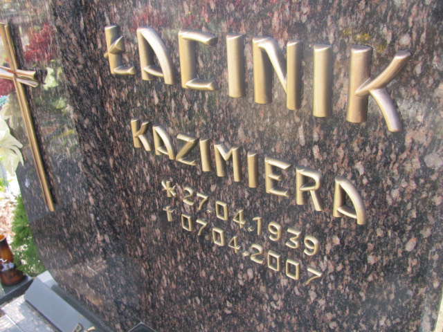 Grób Józef Łacinik